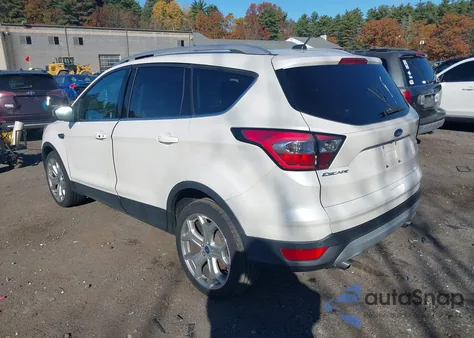 2017 Ford Escape Titanium из США, поврежденный, VIN 1FMCU0J94HUC78690
